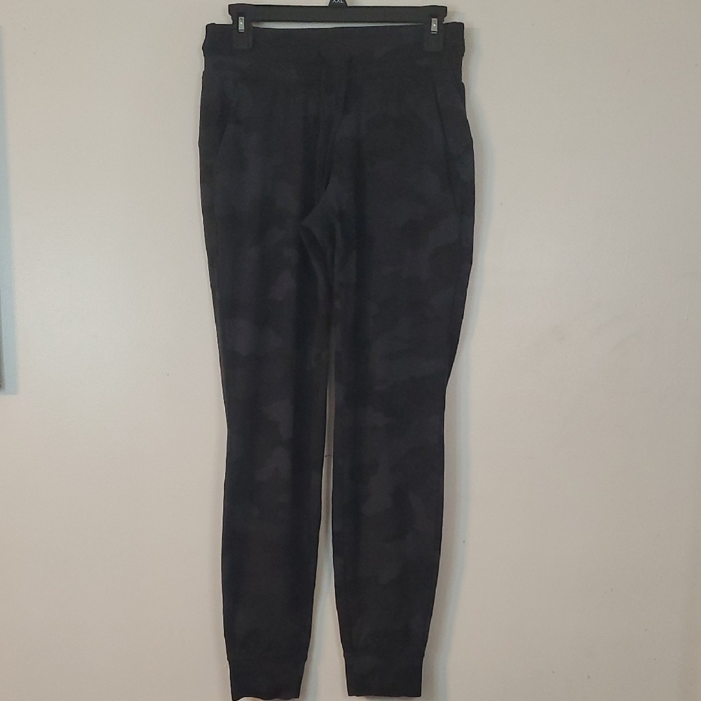 Lululemon Ready To Rulu Joggers Size 6 Heritage Camo Deep Coal Multi Womens RARE